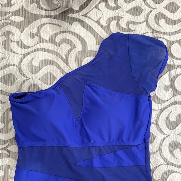 Venus One-Shoulder Royal Blue One Piece Swimsuit Size 14 - Picture 3 of 7
